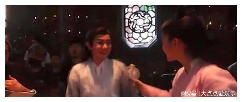 搞笑拍摄花絮音乐,笑料百出！搞笑拍摄花絮音乐背后的欢乐瞬间  第3张