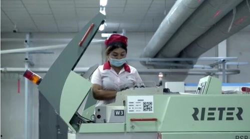 纺织女工图片,织就梦想,绣出希望 第3张 纺织女工图片,织就梦想,绣出希望 第3张